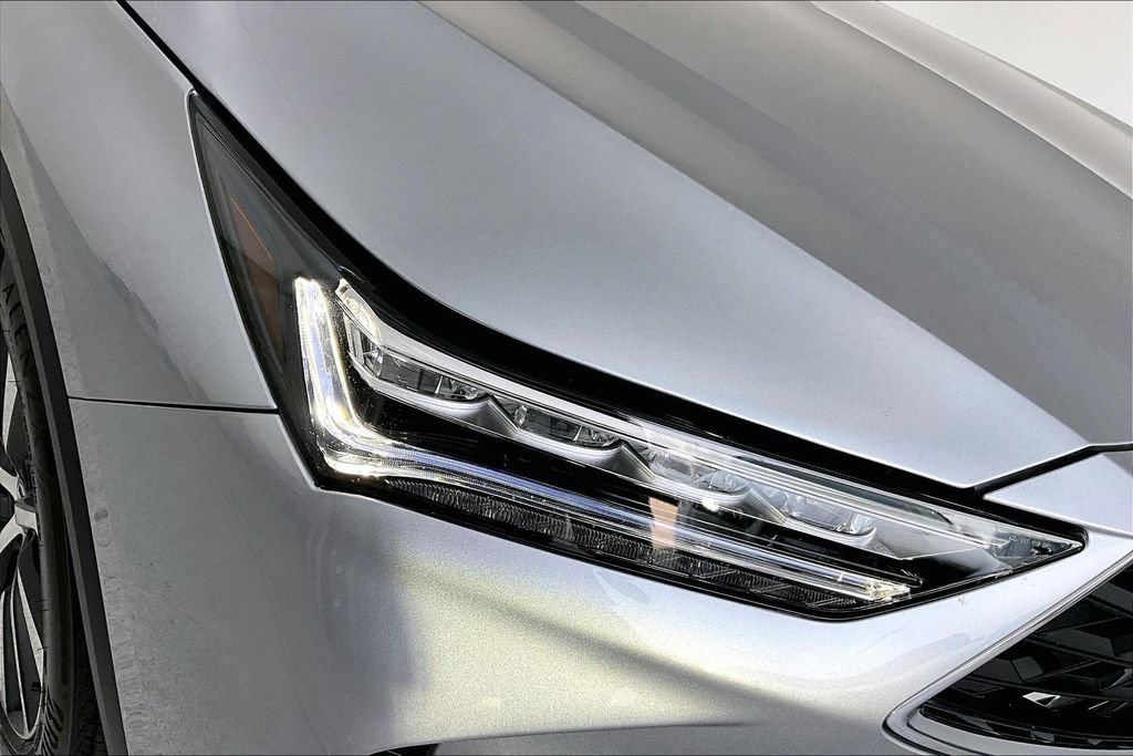 Certified 2026 Acura MDX w/ Technology Package FWD image 34
