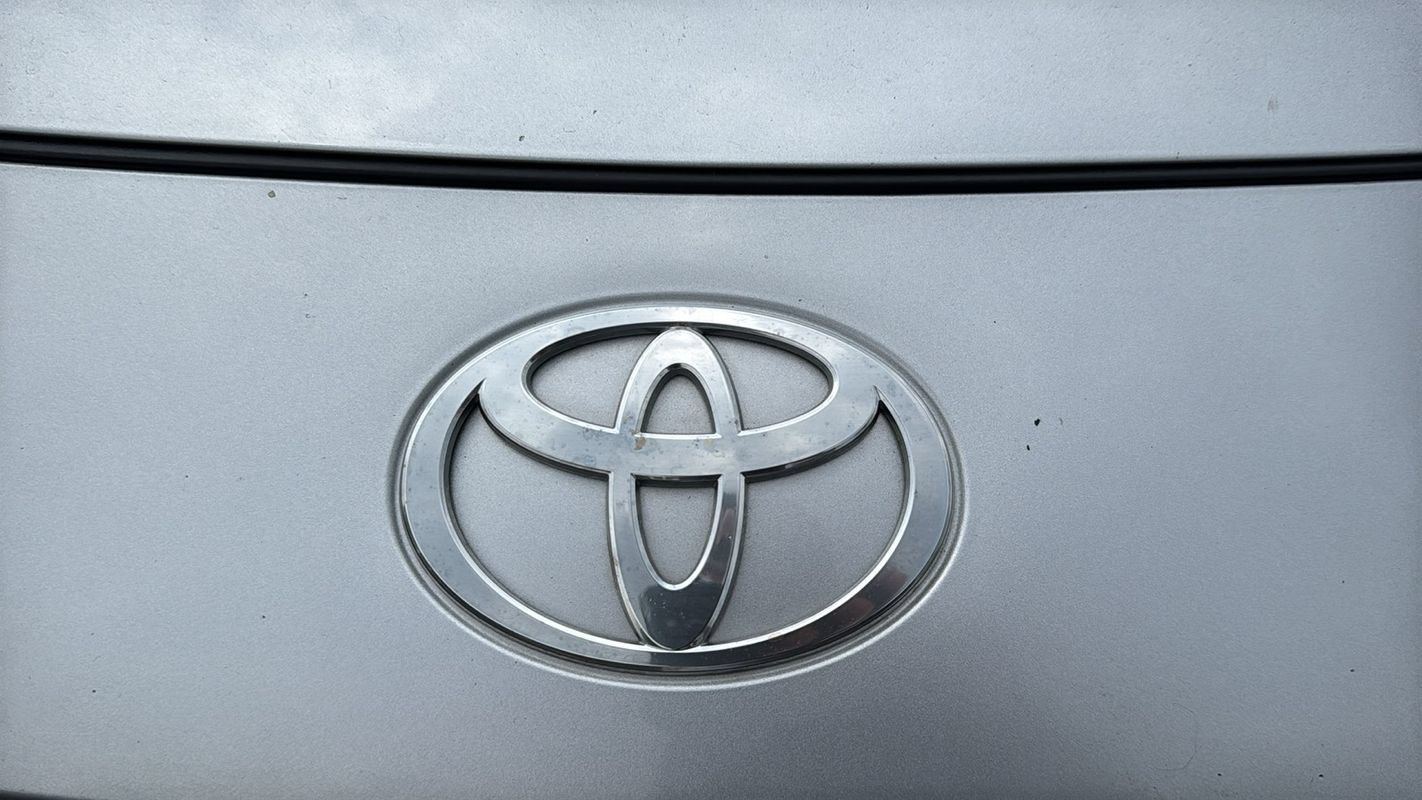 Used 2024 Toyota Prius XLE FWD image 9