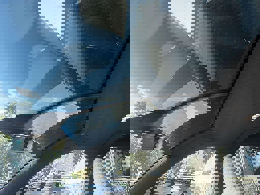 Used 2022 Tesla Model X image 11