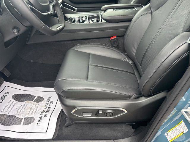 New 2026 Jeep Grand Wagoneer L Limited image 17