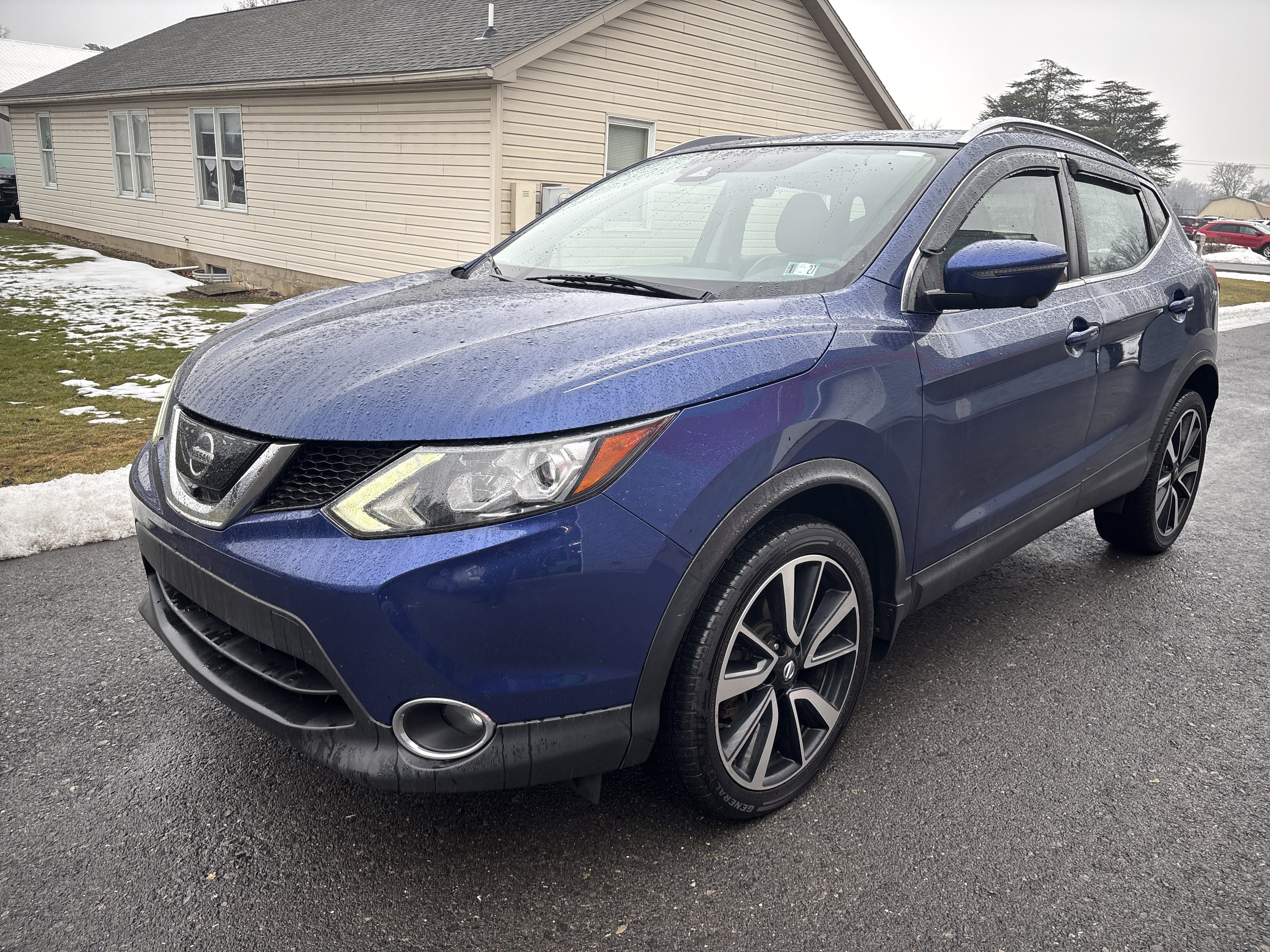 Used 2018 Nissan Rogue Sport SL w/ SL Premium Package image 8