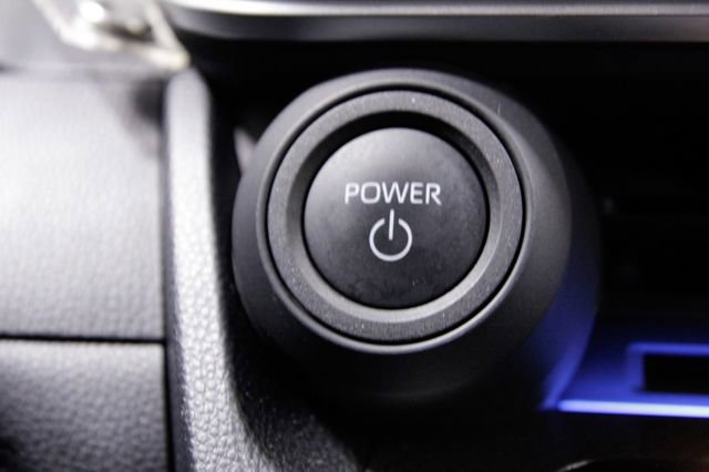 Used 2024 Toyota Prius XLE image 28