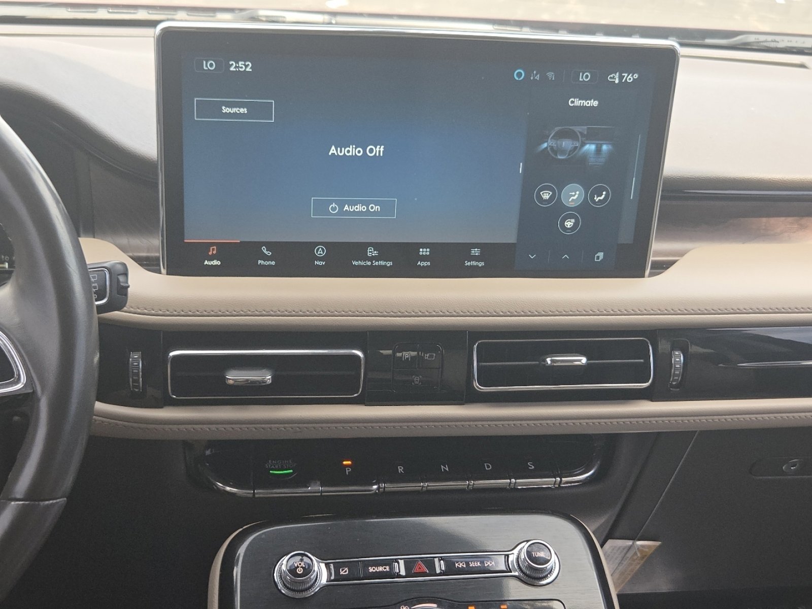 Used 2023 Lincoln Nautilus Reserve image 32