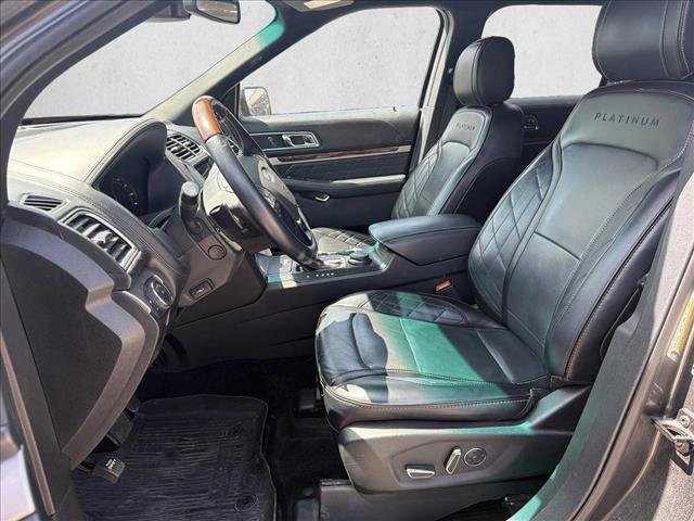 Used 2017 Ford Explorer Platinum AWD/4WD image 10
