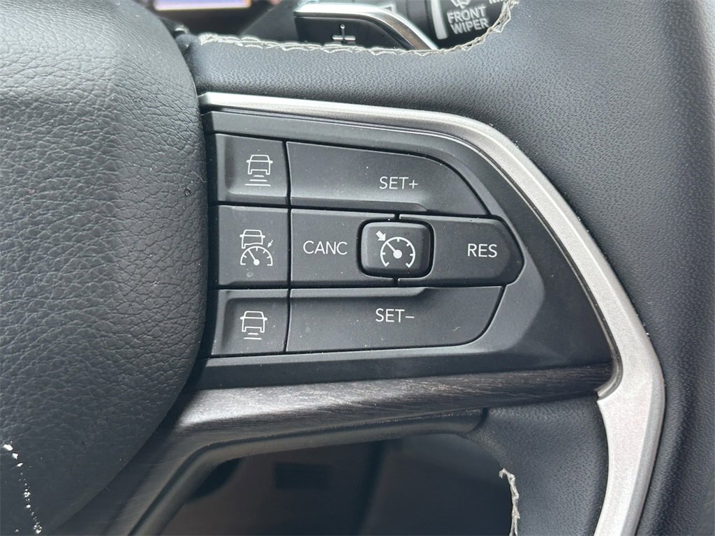 Used 2023 Jeep Grand Cherokee L Limited image 36