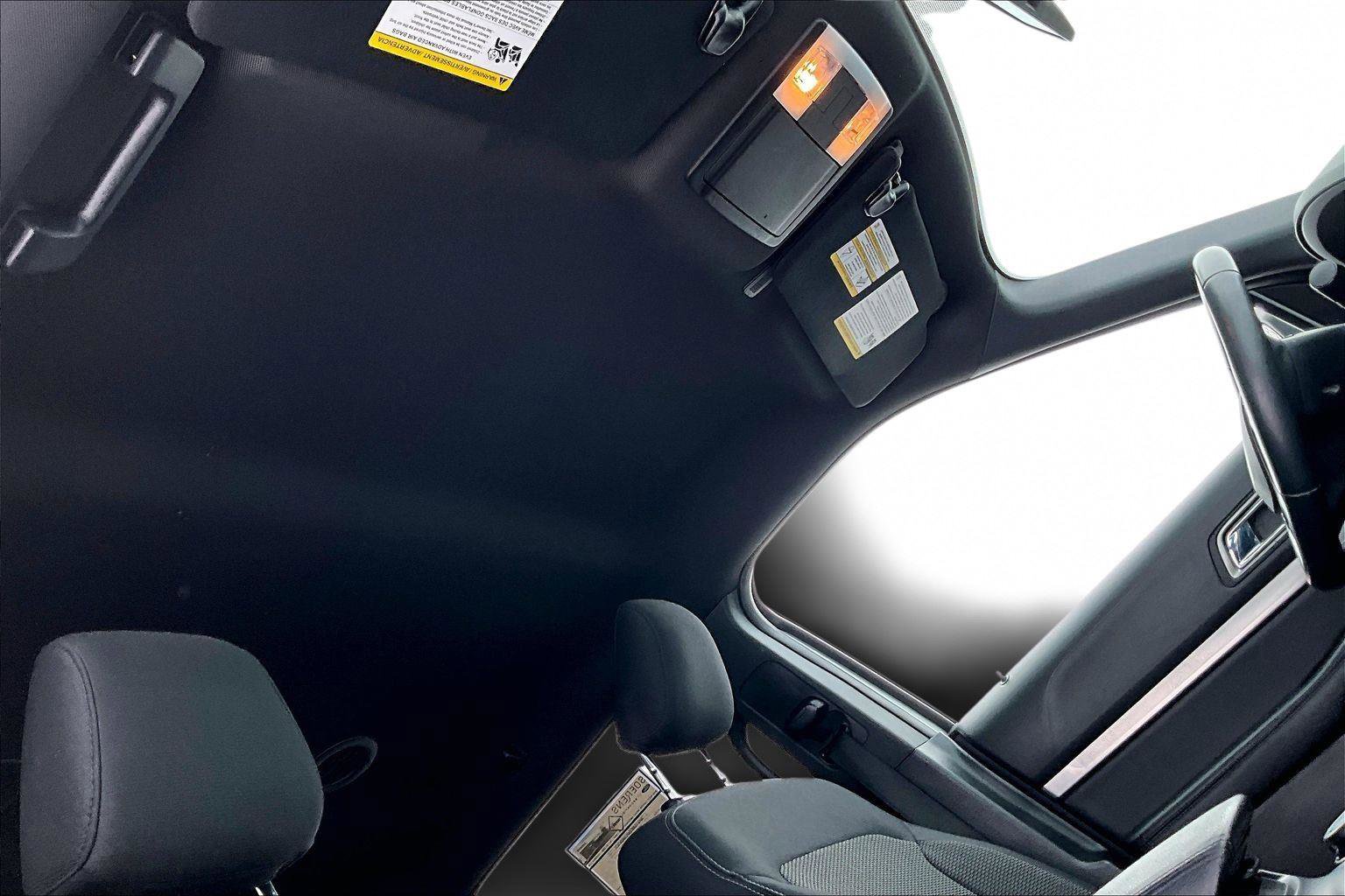 Used 2019 Ford Explorer XLT image 23