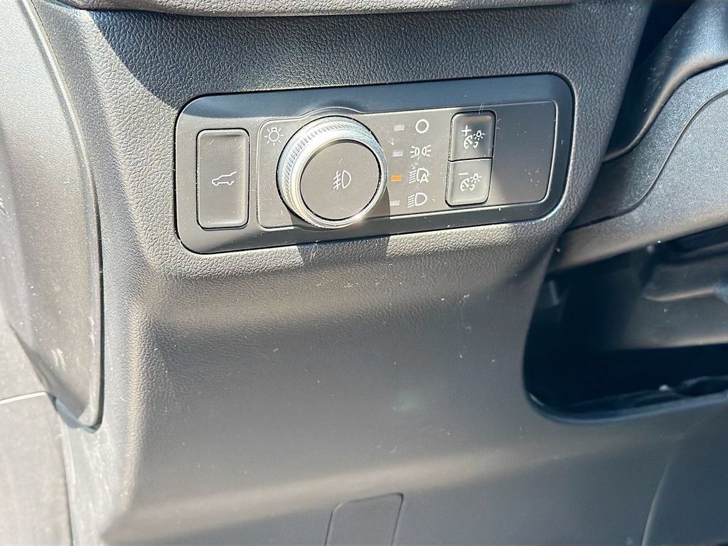 Used 2022 Ford Escape Titanium w/ Titanium Elite Package AWD/4WD image 10