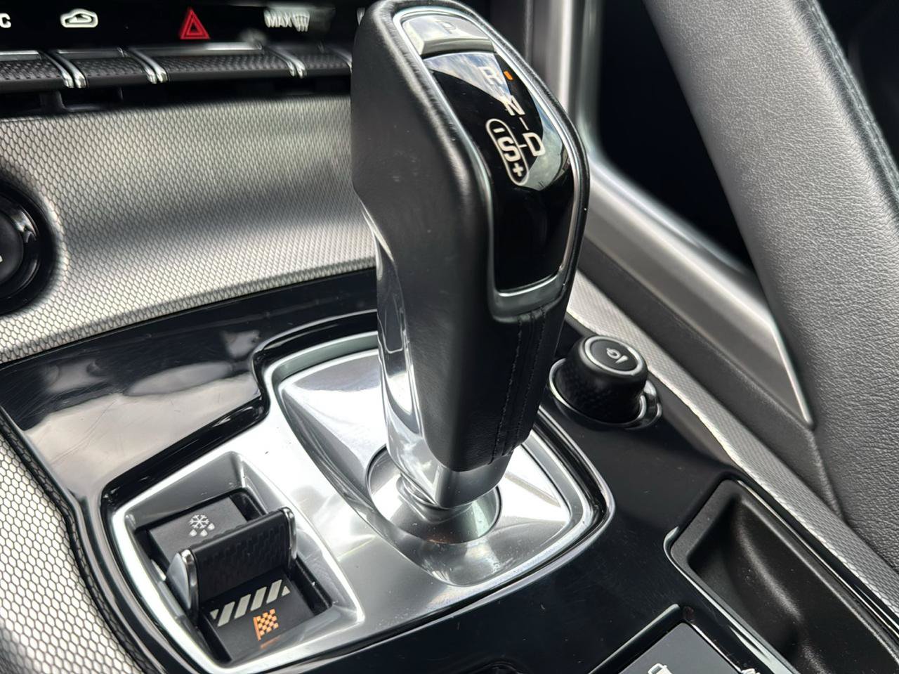 Used 2017 Jaguar F-TYPE Coupe RWD image 35