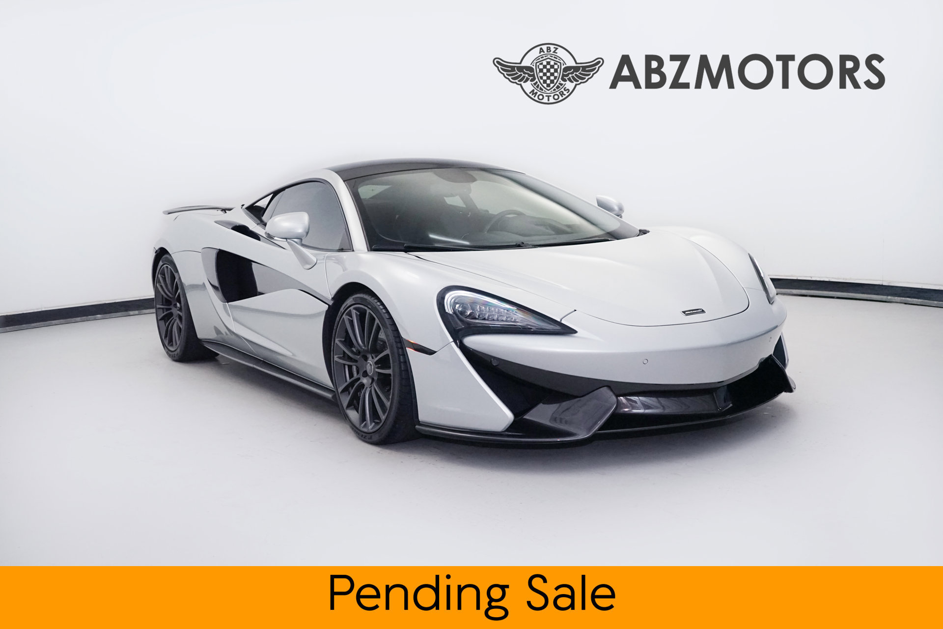 Used 2017 McLaren 570S Coupe RWD image 1