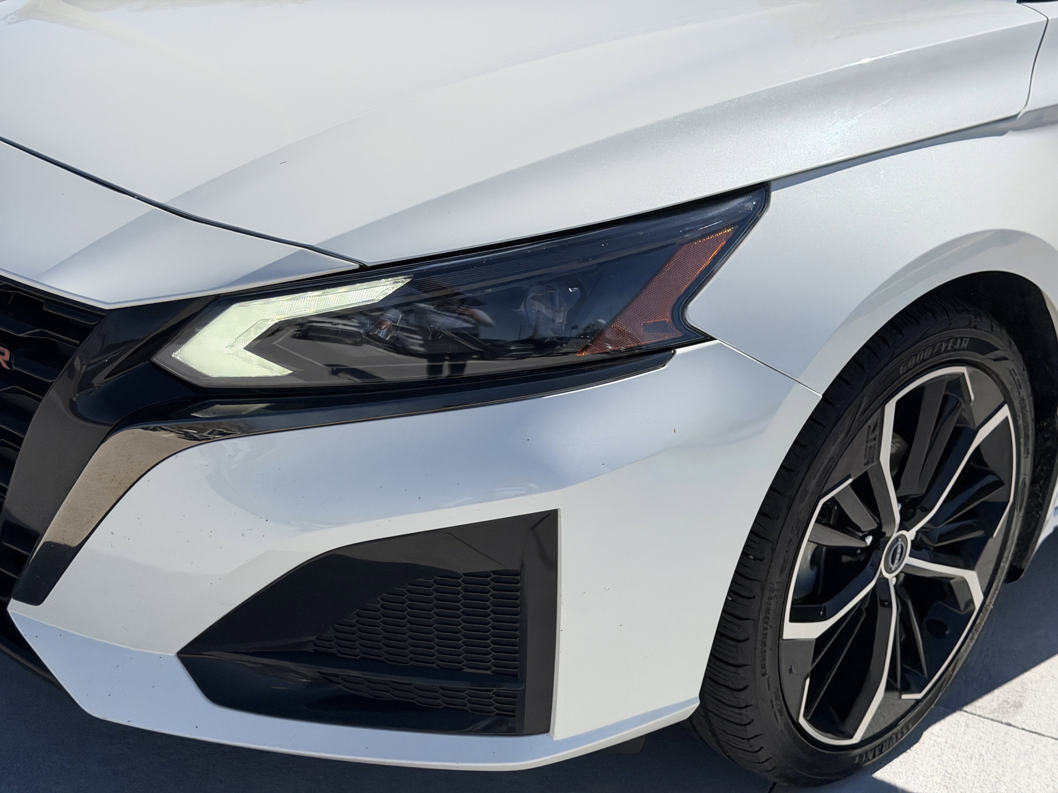 Used 2023 Nissan Altima 2.5 SR image 8