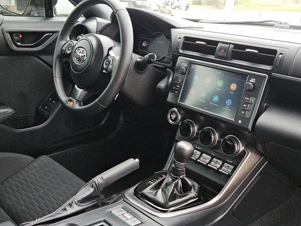 Used 2023 Toyota GR86 RWD image 28