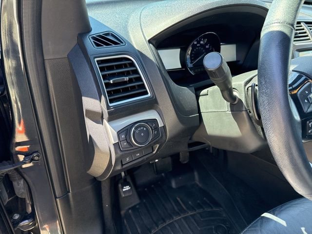 Used 2017 Ford Explorer XLT w/ Equipment Group 202A image 20