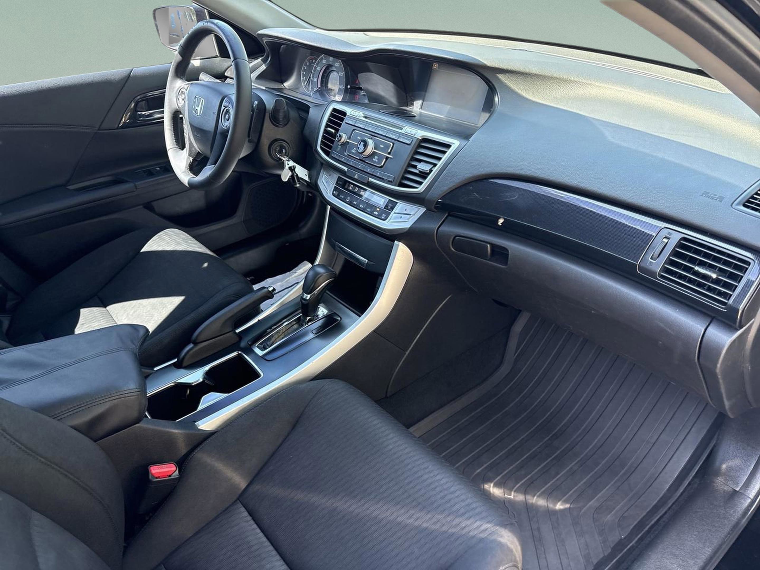 Used 2014 Honda Accord Sport image 19