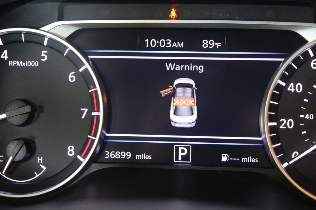 Used 2025 Nissan Sentra SR FWD image 31