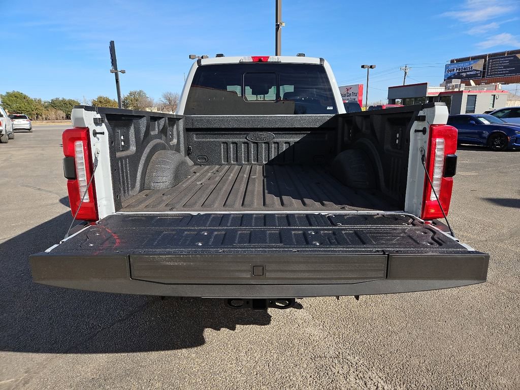 New 2026 Ford F250 Lariat w/ Black Appearance Package image 18