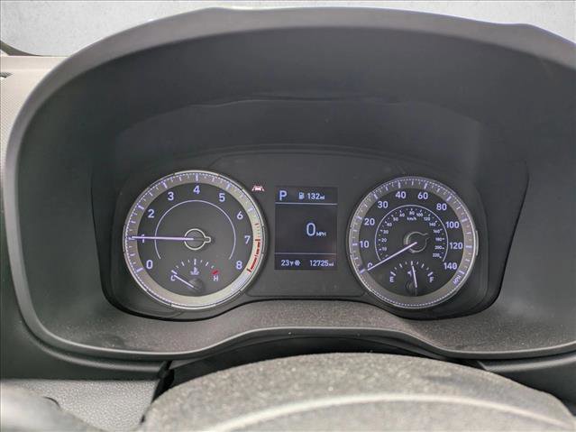Used 2022 Hyundai Venue Limited image 11