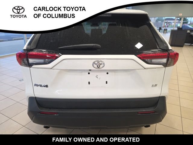 Used 2024 Toyota RAV4 LE FWD image 8