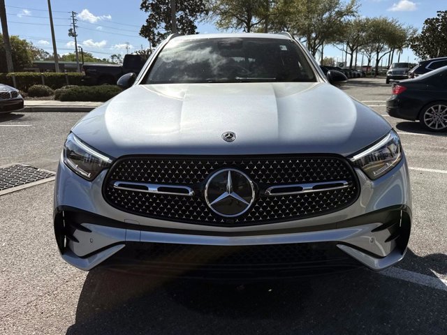 Used 2025 Mercedes-Benz GLC 300 image 8