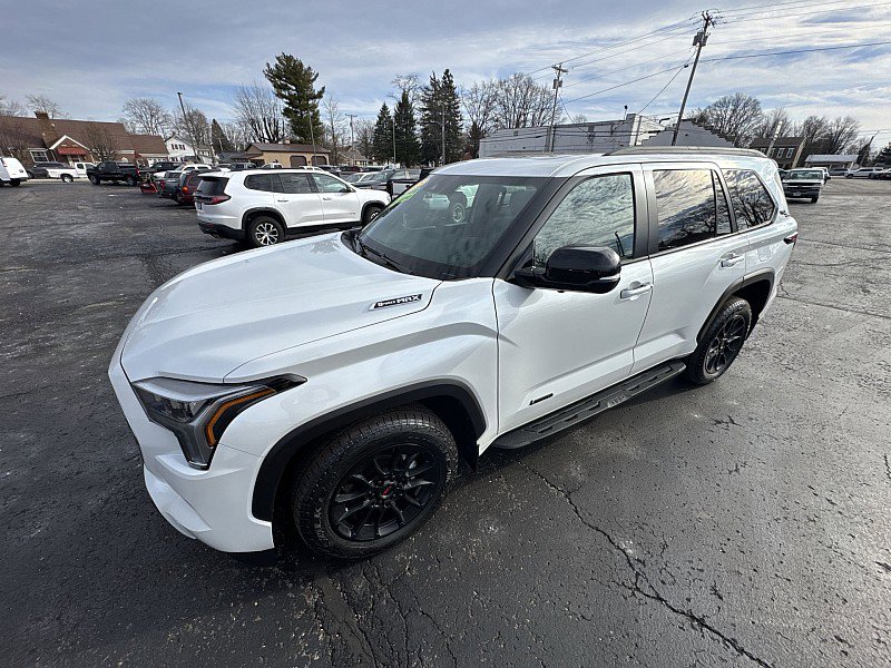 Used 2025 Toyota Sequoia Limited image 19