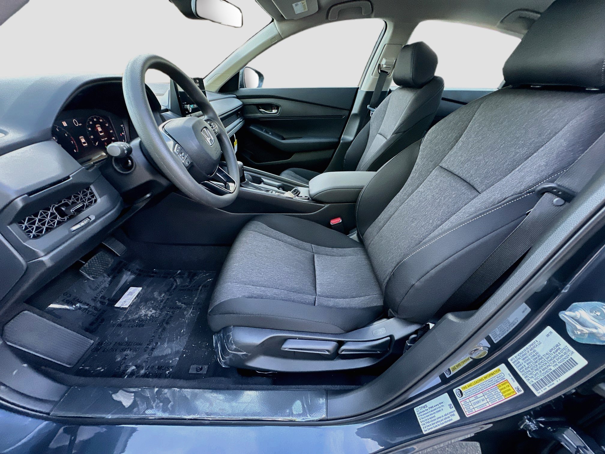 Used 2025 Honda Accord LX image 14