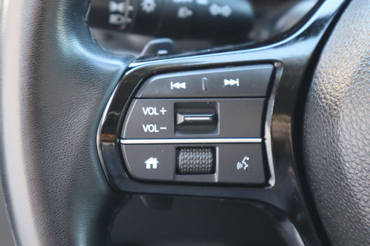 Used 2025 Honda Pilot EX-L image 12