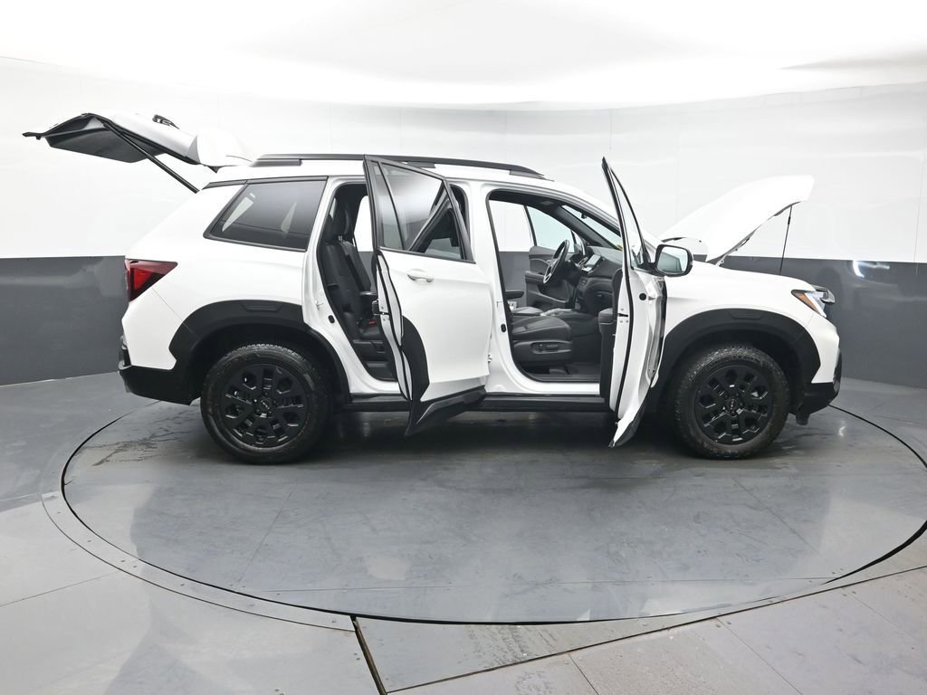 Used 2023 Honda Passport TrailSport image 49