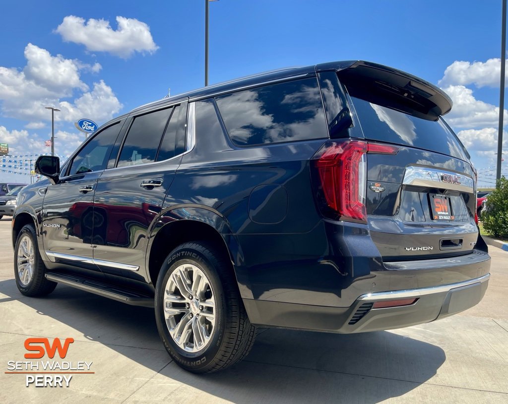 Used 2023 GMC Yukon SLT w/ SLT Luxury Package image 6