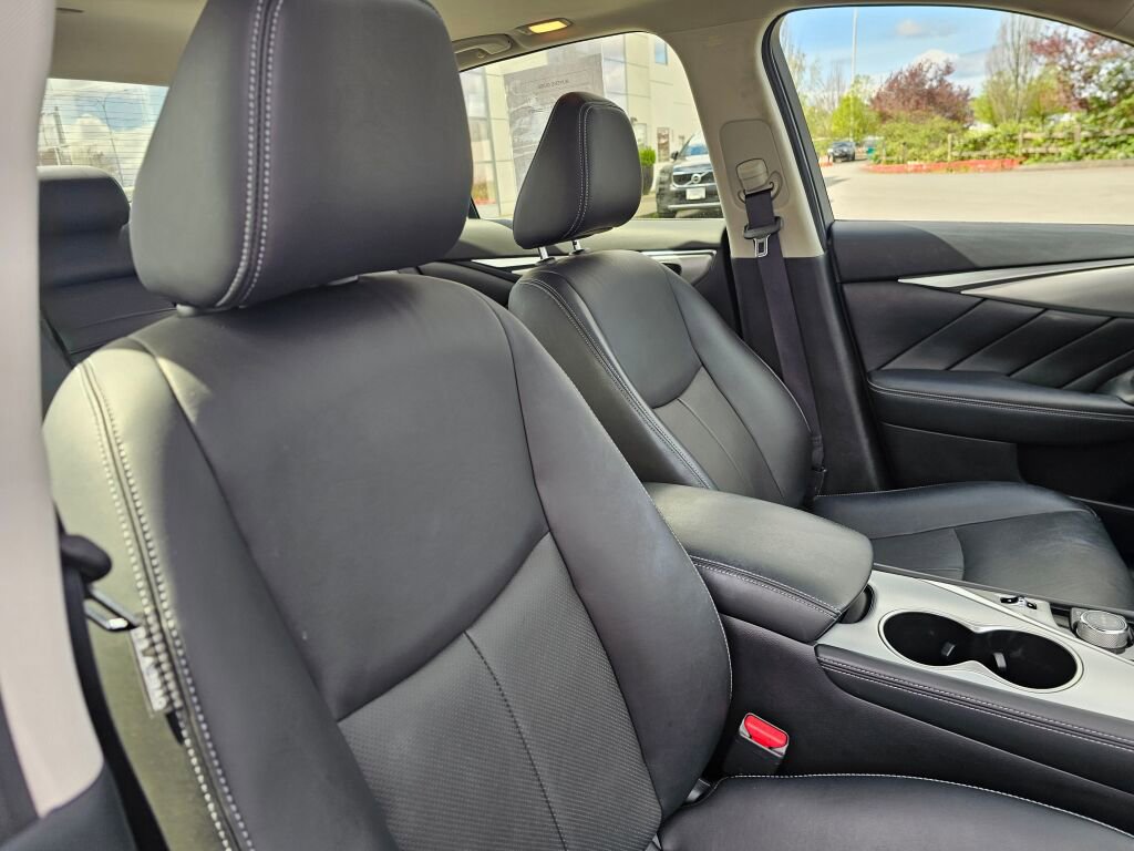 Used 2023 INFINITI Q50 Luxe w/ Cargo Package image 12