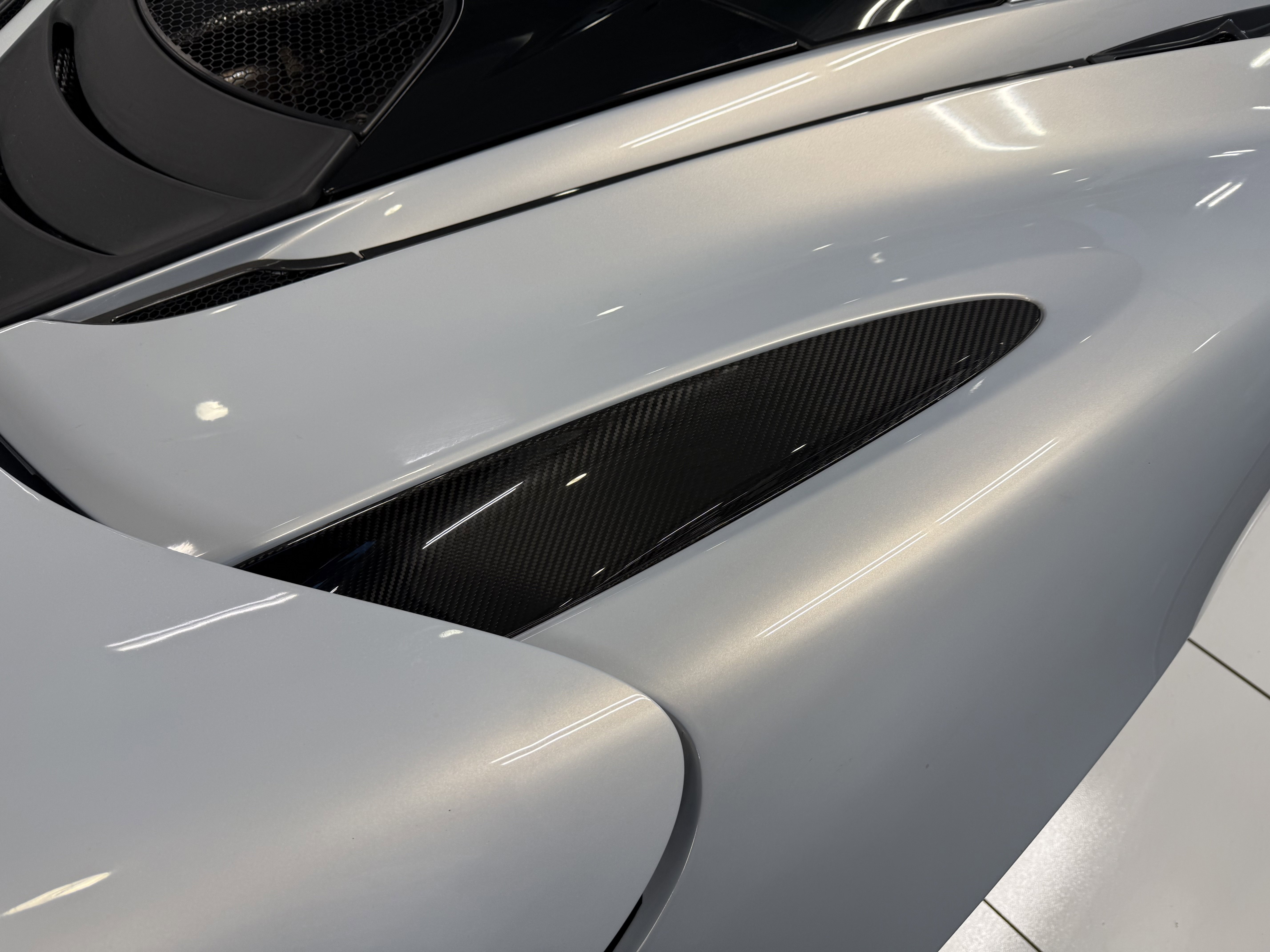 Used 2018 McLaren 720S image 7