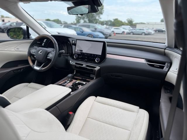 Certified 2026 Lexus RX 350 AWD w/ Convenience Package image 18