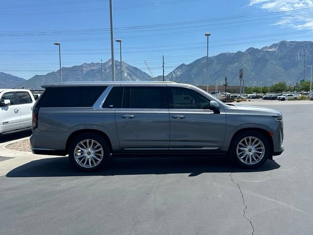 Certified 2021 Cadillac Escalade ESV Premium Luxury w/ Driver Assist Tech Package AWD/4WD image 8