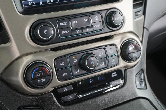 Used 2020 GMC Yukon Denali w/ Denali Premium Package image 54