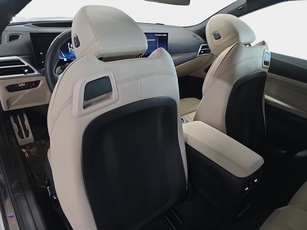 Used 2026 BMW M440i Convertible w/ Premium Package RWD image 16