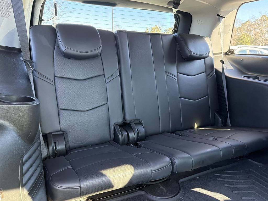 Used 2020 Cadillac Escalade Premium Luxury image 18