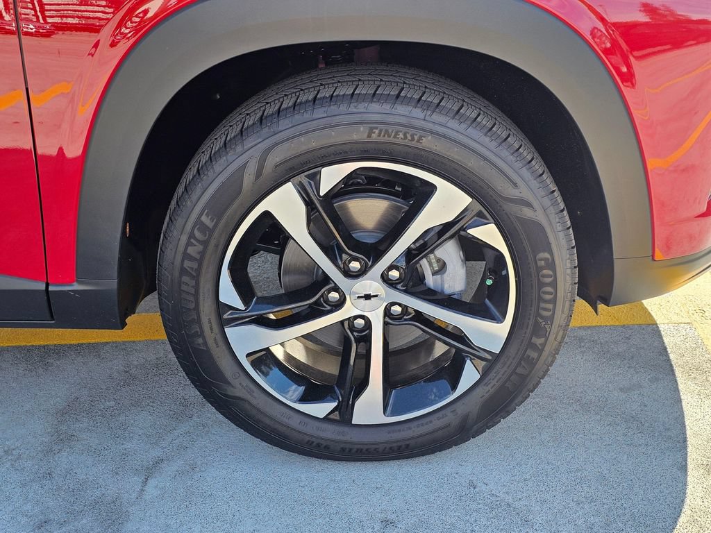 New 2026 Chevrolet Trax RS w/ Driver Confidence Package FWD image 9