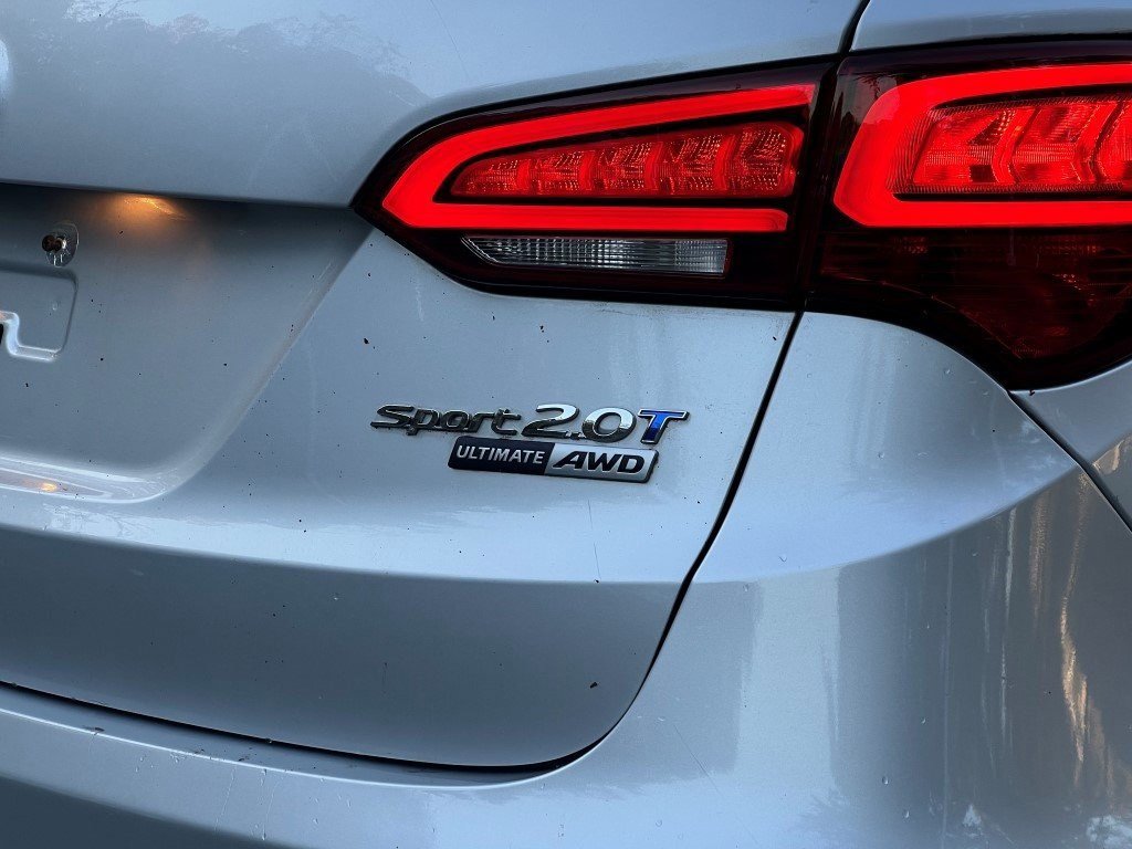 Used 2017 Hyundai Santa Fe Sport image 6