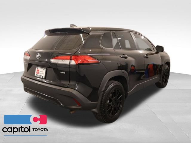 Certified 2024 Toyota Corolla Cross L AWD/4WD image 3