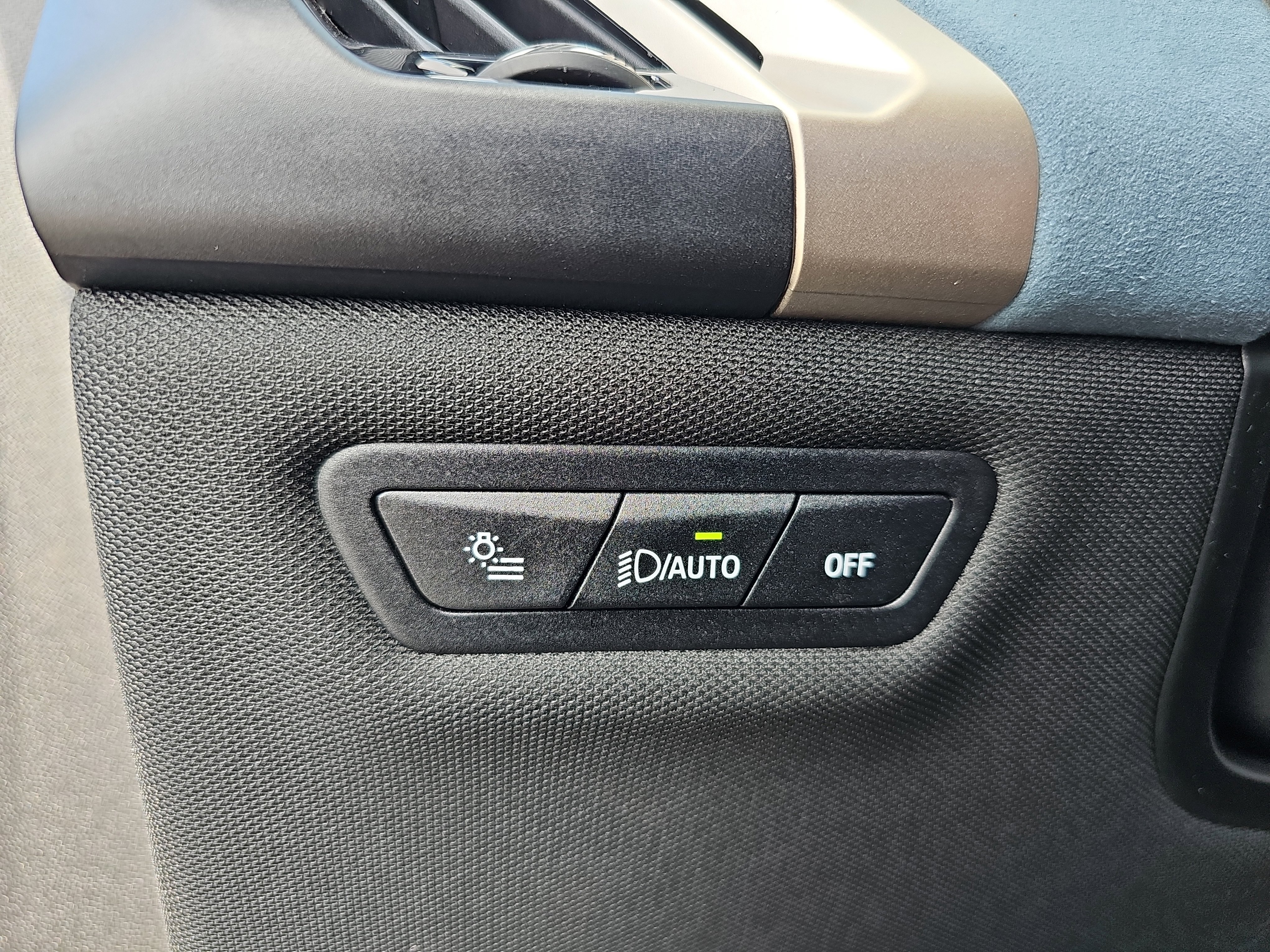 New 2026 BMW iX xDrive60 w/ Premium Package image 26