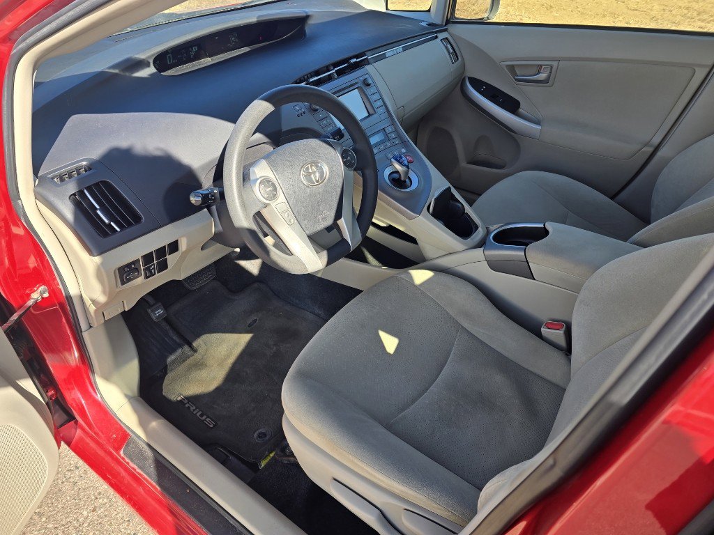 Used 2014 Toyota Prius Two image 25