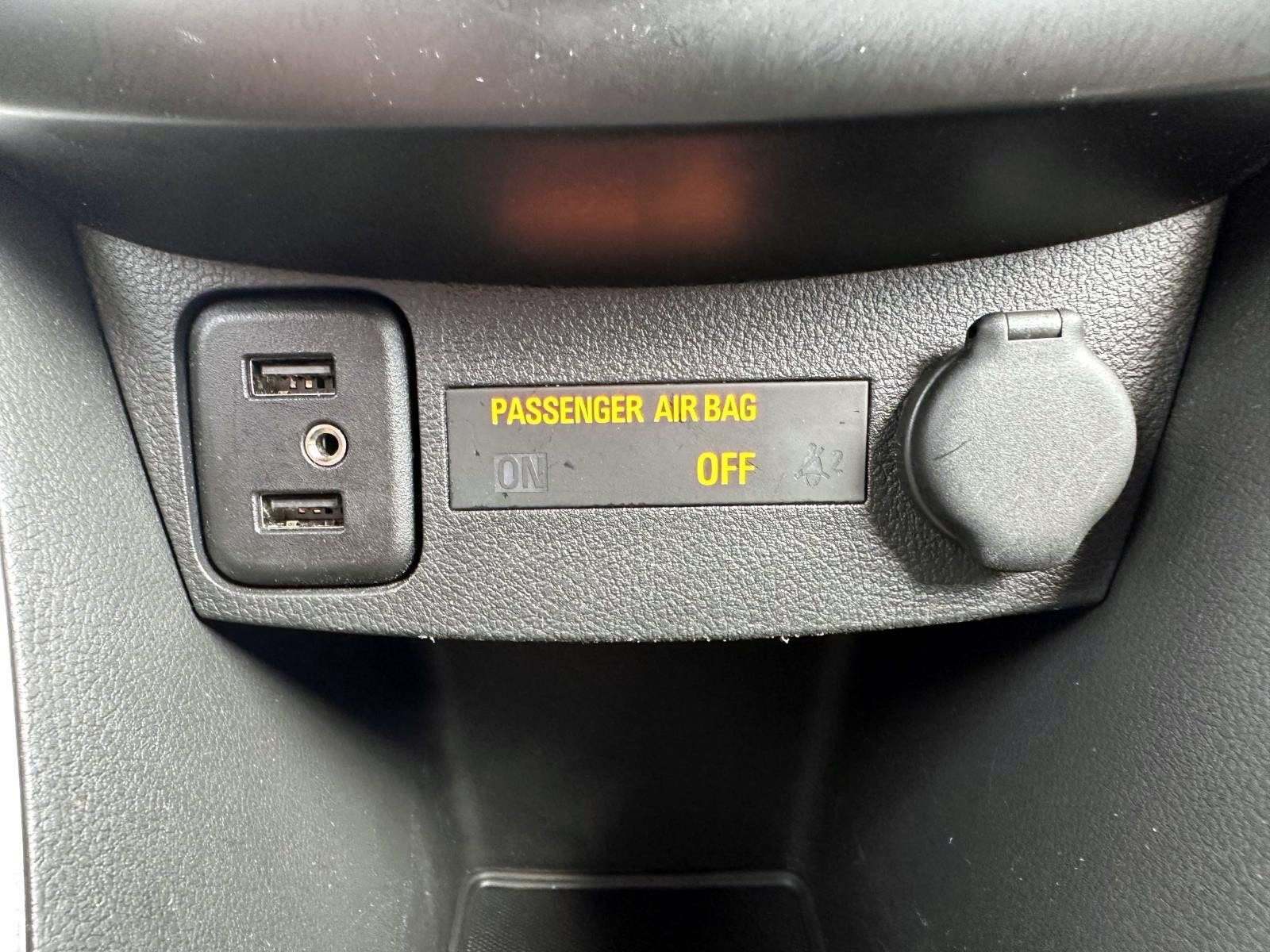 Used 2021 Chevrolet Trax LT w/ Redline Edition AWD/4WD image 26