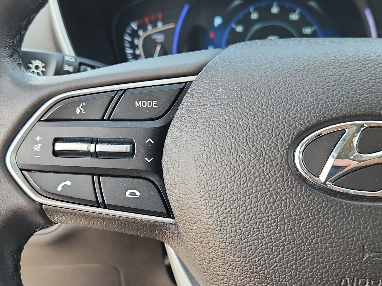 Used 2019 Hyundai Santa Fe Limited image 19