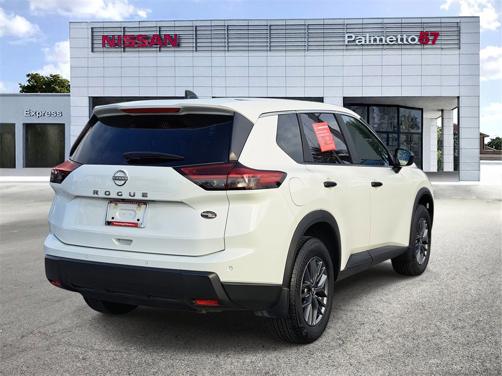 Certified 2025 Nissan Rogue S image 6