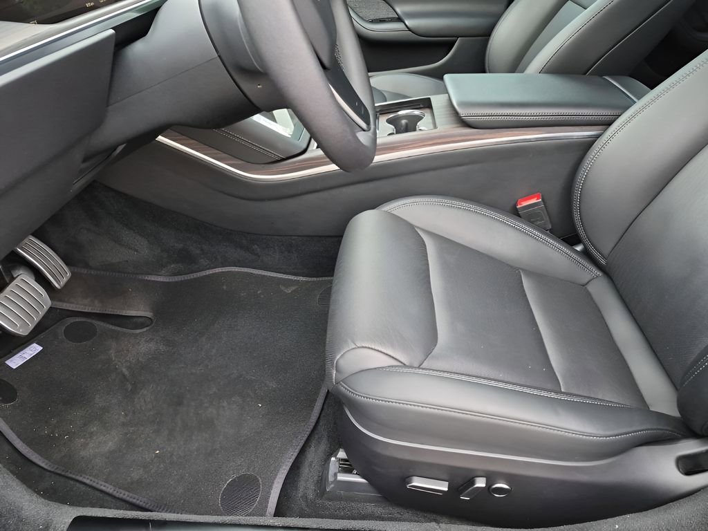 Used 2023 Tesla Model S Standard Range image 30