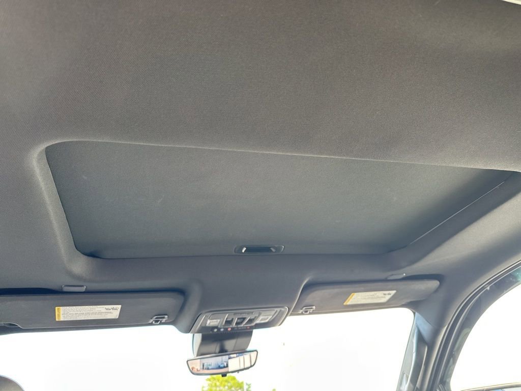 Used 2022 Chevrolet Silverado 1500 ZR2 w/ Technology Package AWD/4WD image 20