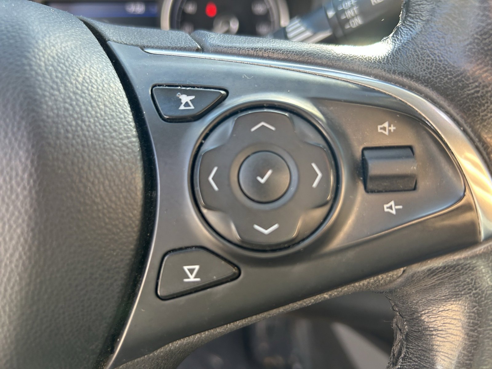 Used 2021 Buick Enclave Preferred image 22