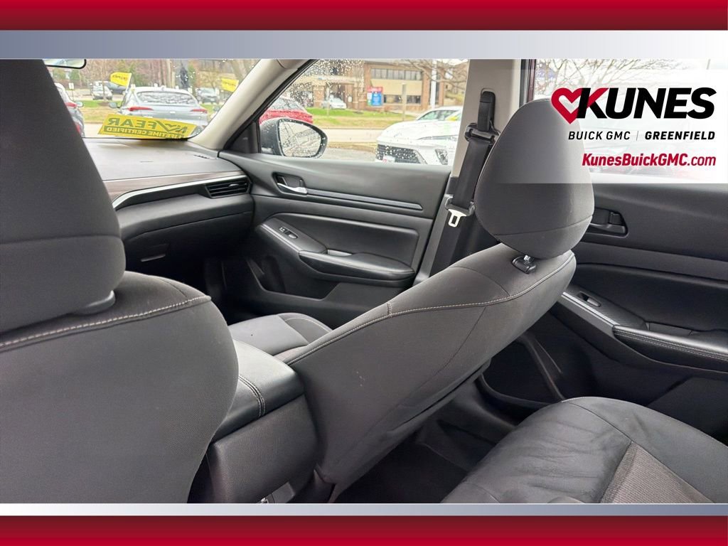 Used 2024 Nissan Altima 2.5 SV image 36