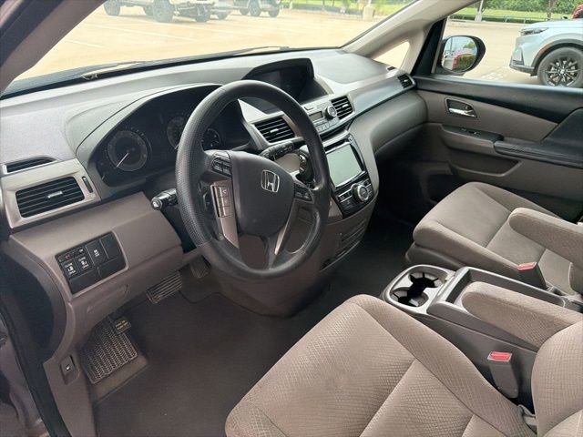 Used 2017 Honda Odyssey SE image 6