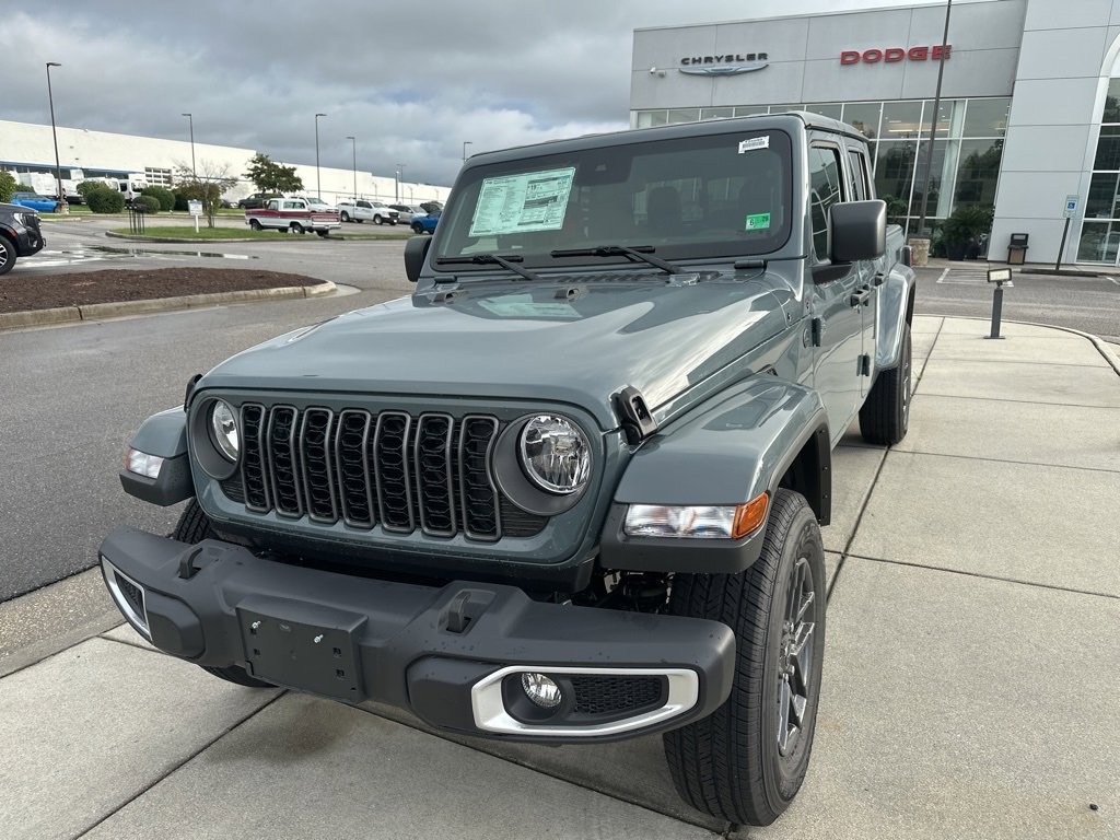 New 2025 Jeep Gladiator Sport