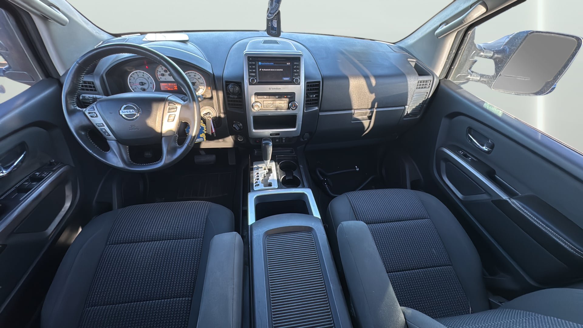 Used 2015 Nissan Titan PRO-4X AWD/4WD image 31