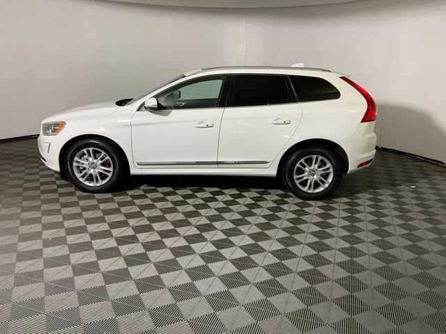 Used 2016 Volvo XC60 T5 Premier w/ Protection Package AWD/4WD image 11